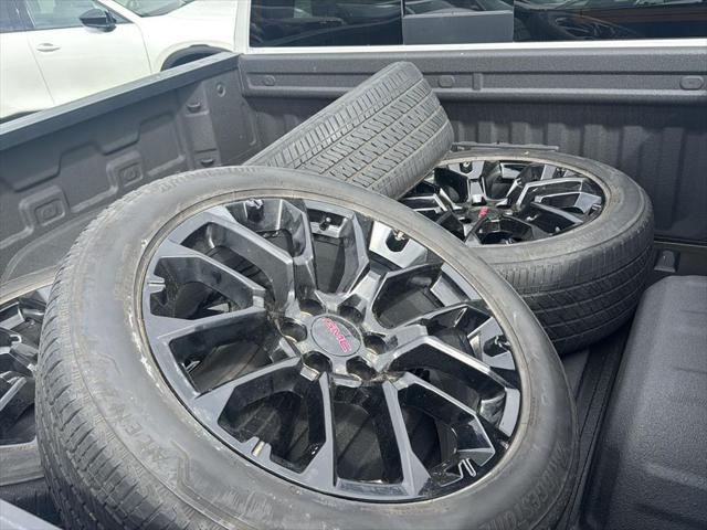 2023 GMC Sierra 1500 4WD Crew Cab Short Box Denali