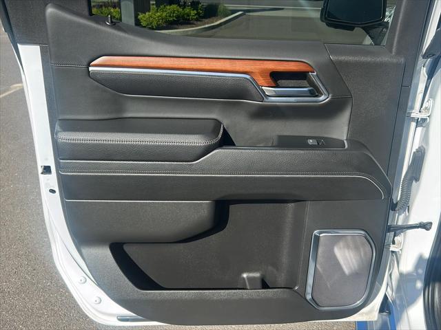 2023 GMC Sierra 1500 4WD Crew Cab Short Box Denali
