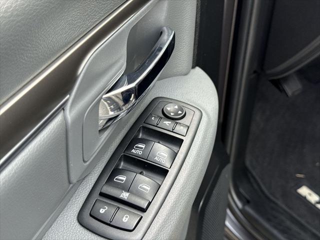 2018 Ram 1500 Big Horn Crew Cab 4x4 57 Box