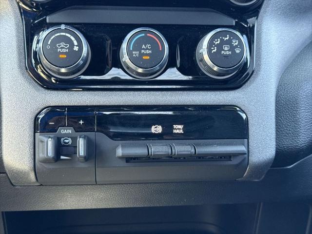 2025 Ram 2500 Tradesman Crew Cab 4x4 64 Box