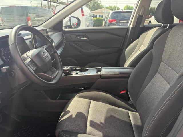 2025 Nissan Rogue SV FWD