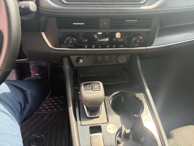 2025 Nissan Rogue SV FWD