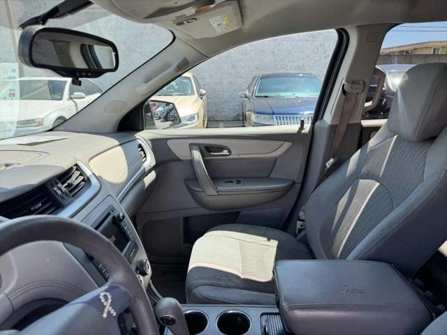 2017 Chevrolet Traverse LS