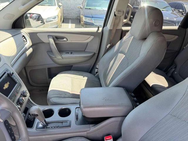 2017 Chevrolet Traverse LS