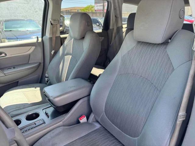 2017 Chevrolet Traverse LS