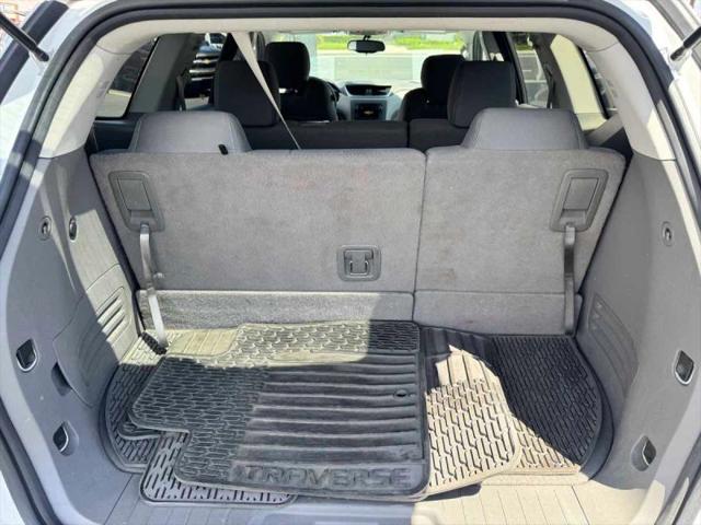 2017 Chevrolet Traverse LS