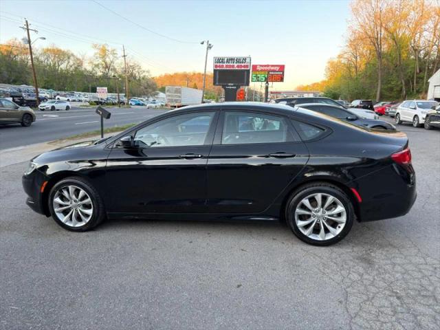 2016 Chrysler 200 S
