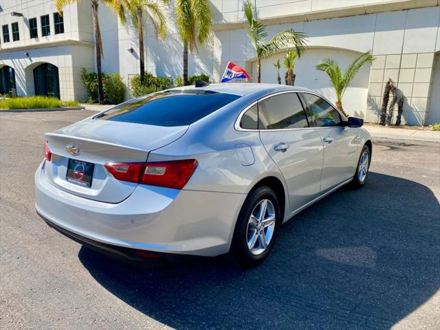 2020 Chevrolet Malibu FWD 1FL