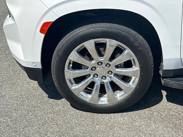 2023 Chevrolet Suburban 2WD Premier