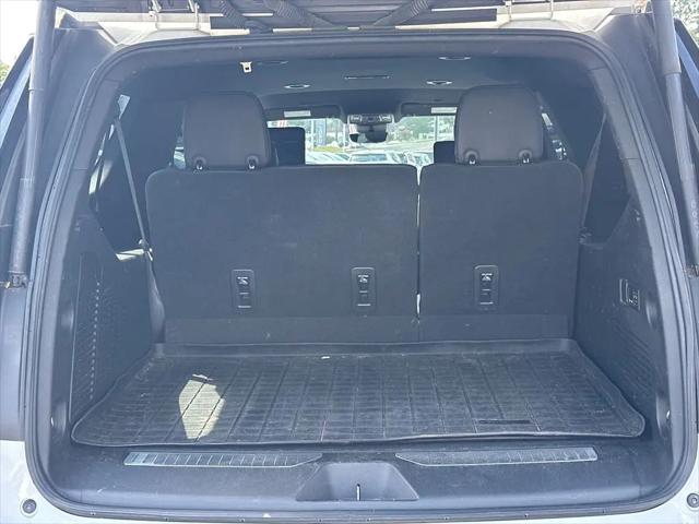 2023 Chevrolet Suburban 2WD Premier