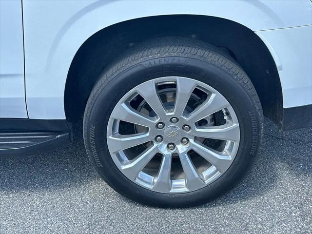 2023 Chevrolet Suburban 2WD Premier