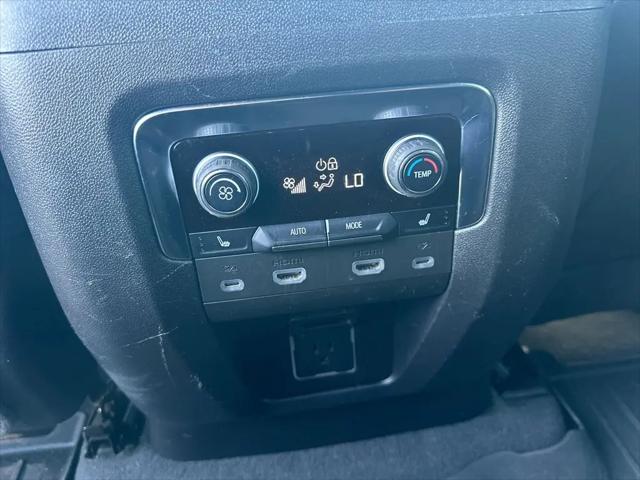 2023 Chevrolet Suburban 2WD Premier