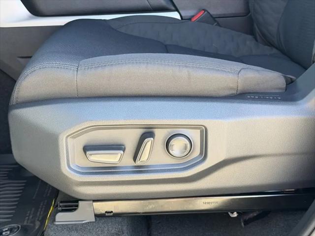 2026 Toyota Tundra SR5 CrewMax 5.5' Bed