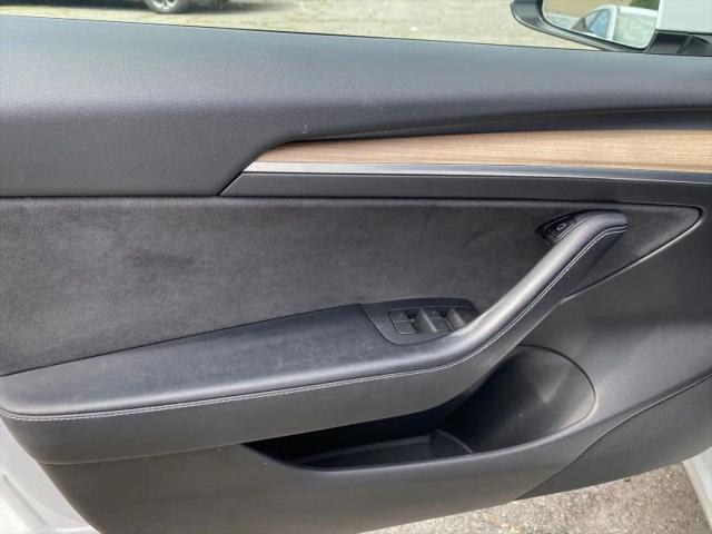 2021 Tesla Model 3 Standard Range Plus Rear-Wheel Drive