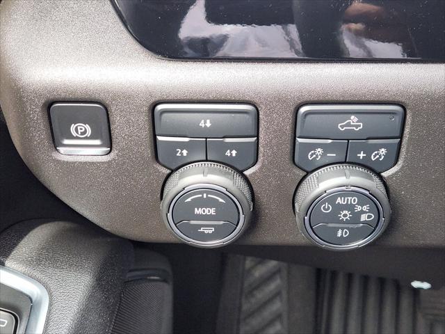 2025 Chevrolet Silverado 2500HD 4WD Crew Cab Standard Bed LT