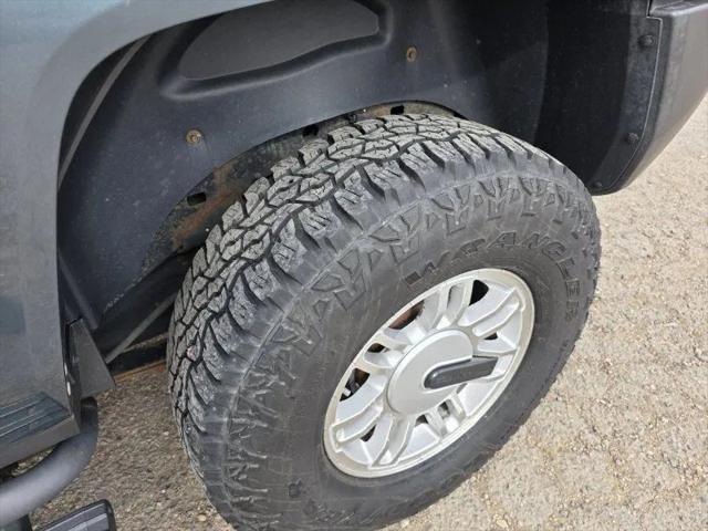 2006 HUMMER H3 Base