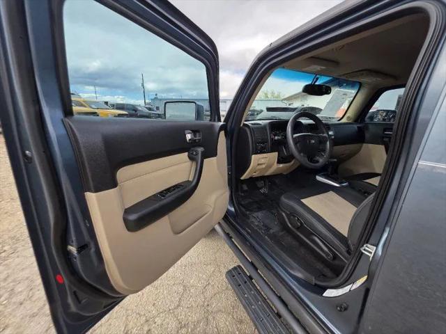 2006 HUMMER H3 Base