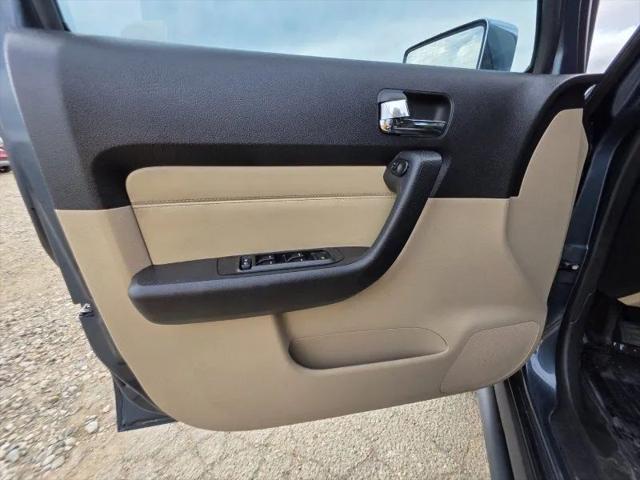 2006 HUMMER H3 Base