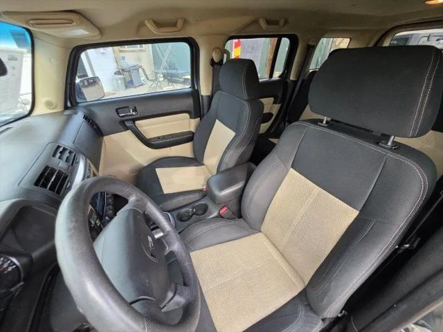 2006 HUMMER H3 Base