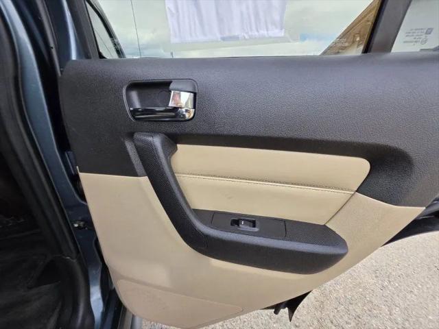 2006 HUMMER H3 Base