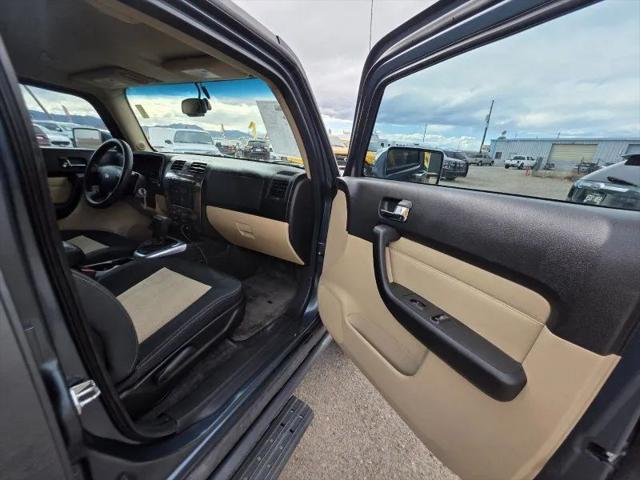 2006 HUMMER H3 Base