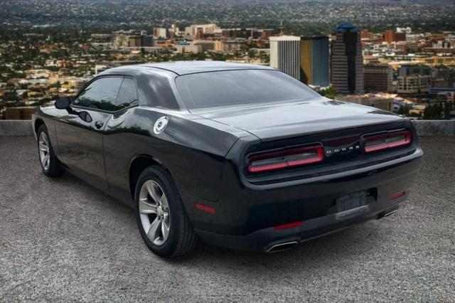 2016 Dodge Challenger SXT