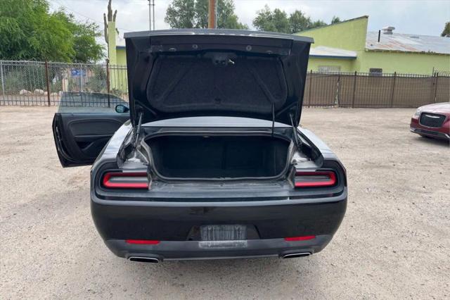 2016 Dodge Challenger SXT