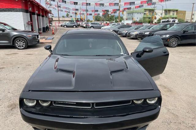 2016 Dodge Challenger SXT