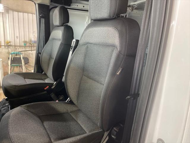 2026 Ram ProMaster Cargo Van Tradesman Low Roof 136 WB w/Pass Seat