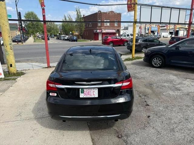 2011 Chrysler 200 Touring