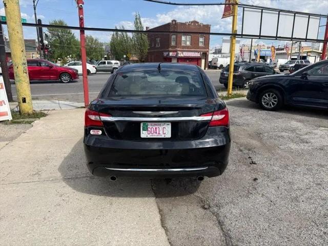 2011 Chrysler 200 Touring