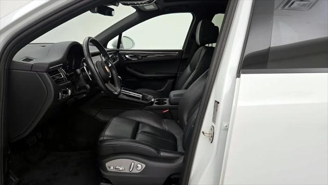 2023 Porsche Macan Macan