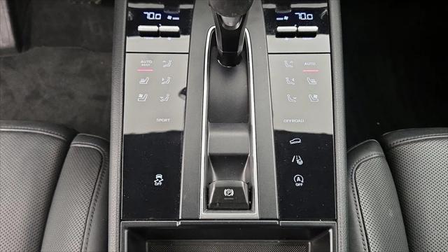 2023 Porsche Macan Macan
