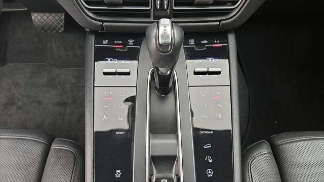 2023 Porsche Macan Macan