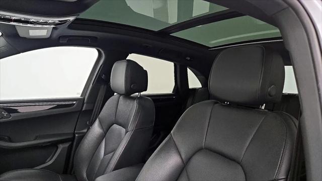 2023 Porsche Macan Macan