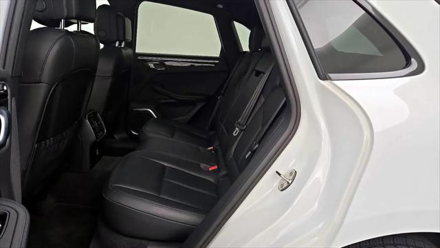 2023 Porsche Macan Macan