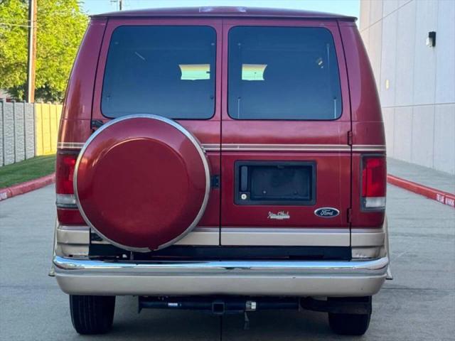 1999 Ford E-250 Base