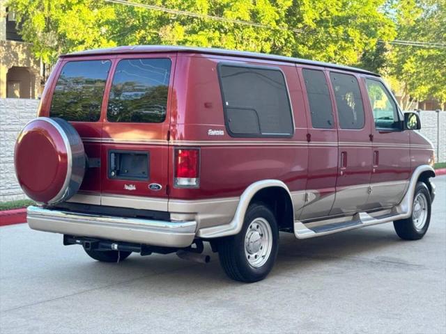 1999 Ford E-250 Base