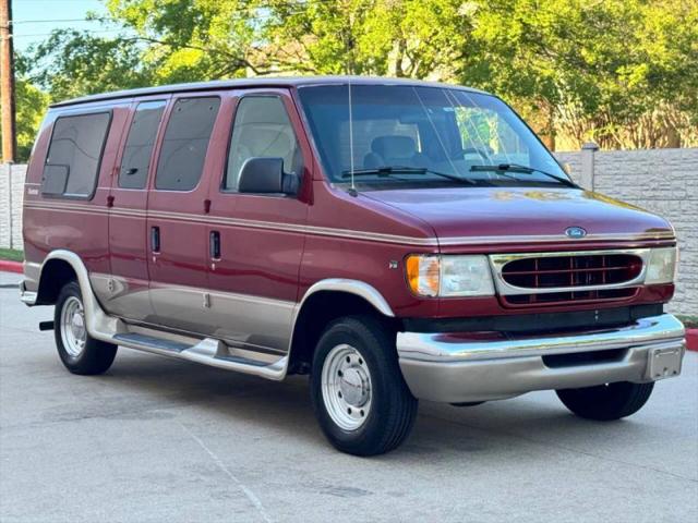 1999 Ford E-250 Base