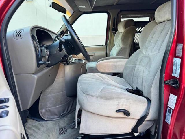 1999 Ford E-250 Base