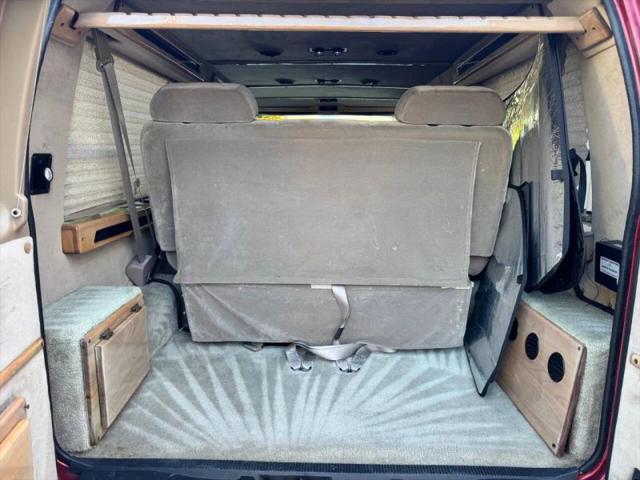 1999 Ford E-250 Base