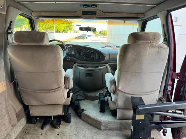 1999 Ford E-250 Base