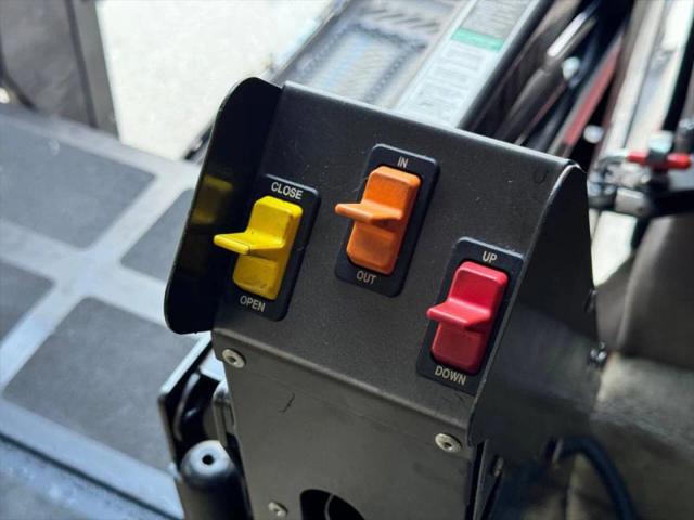 1999 Ford E-250 Base