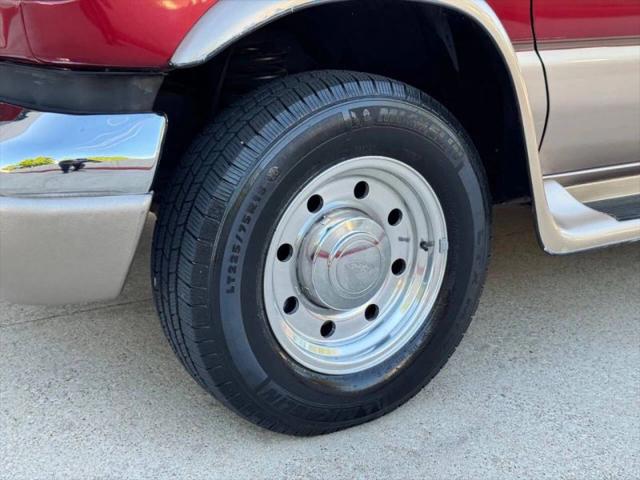 1999 Ford E-250 Base