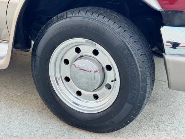 1999 Ford E-250 Base