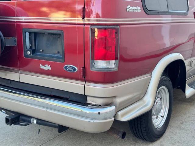 1999 Ford E-250 Base