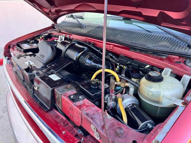 1999 Ford E-250 Base