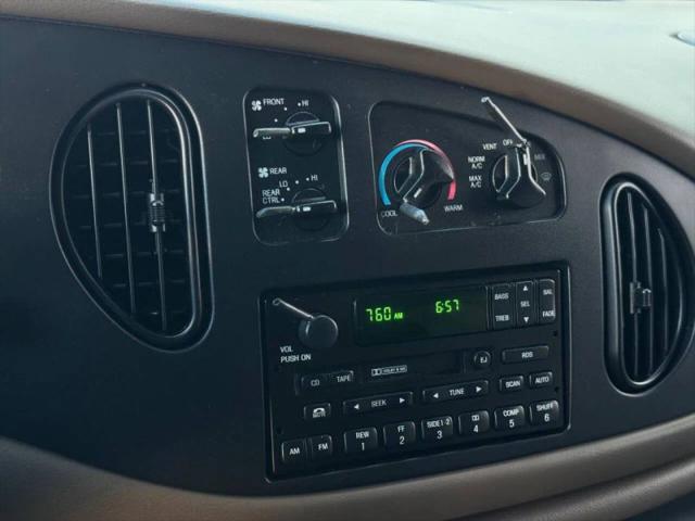 1999 Ford E-250 Base