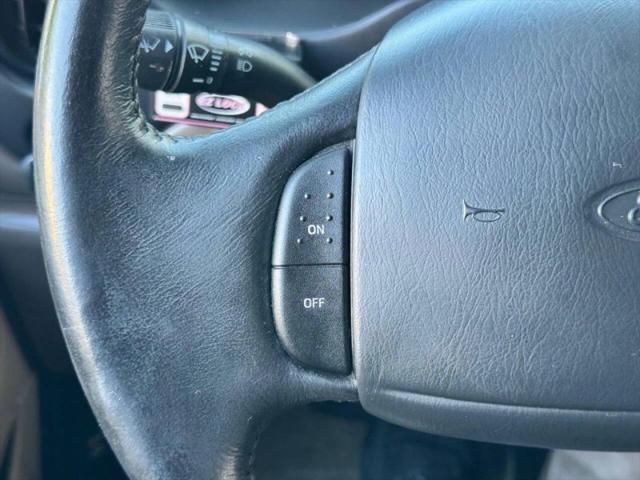 1999 Ford E-250 Base