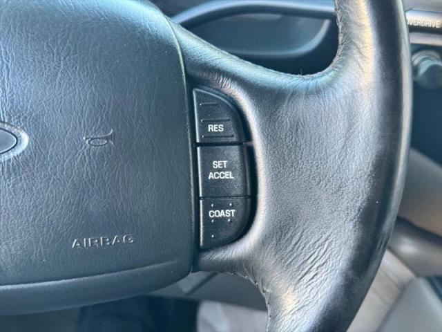 1999 Ford E-250 Base